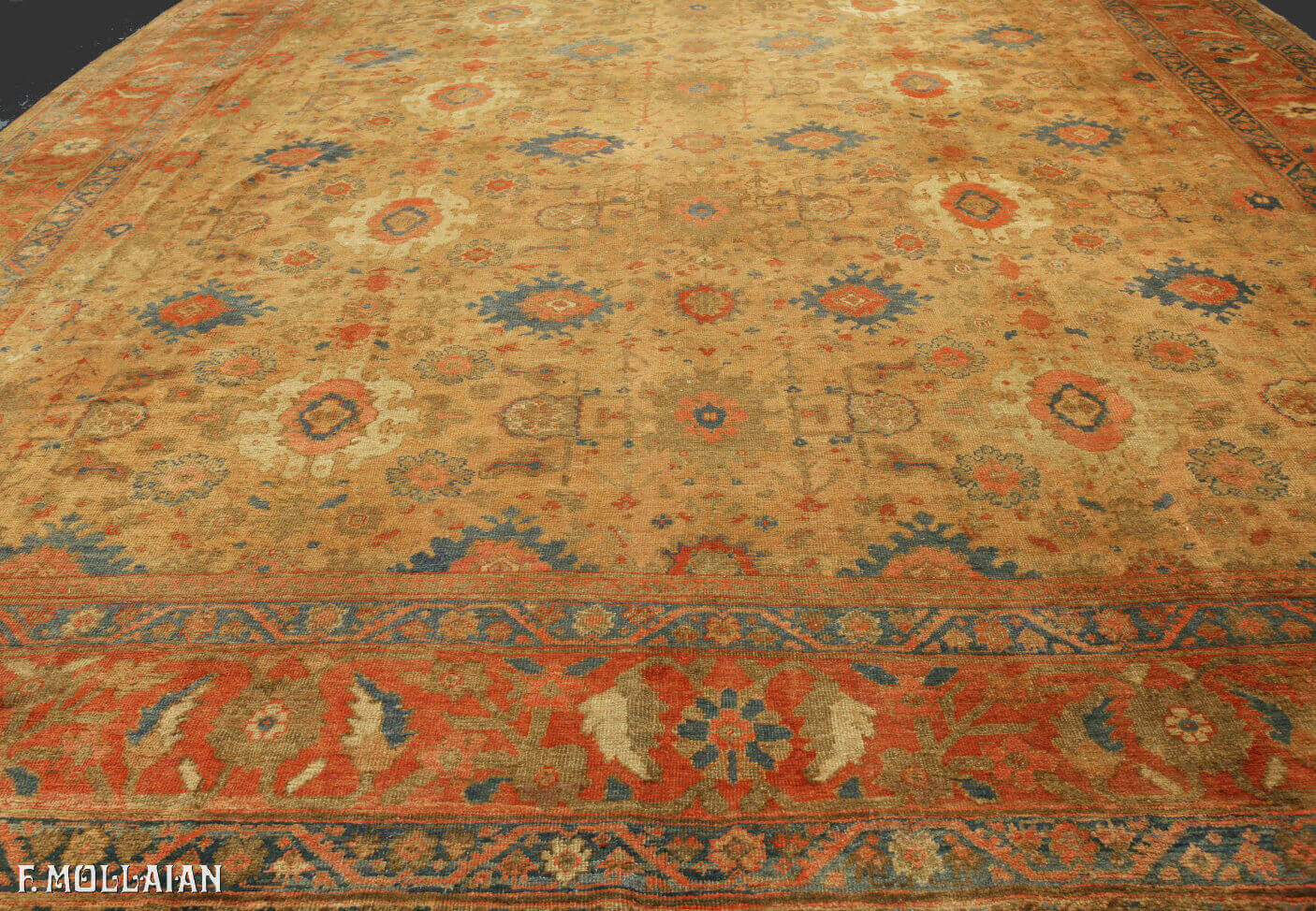 A Very Large Antique Persian Bakshaish Carpet n°:50525491